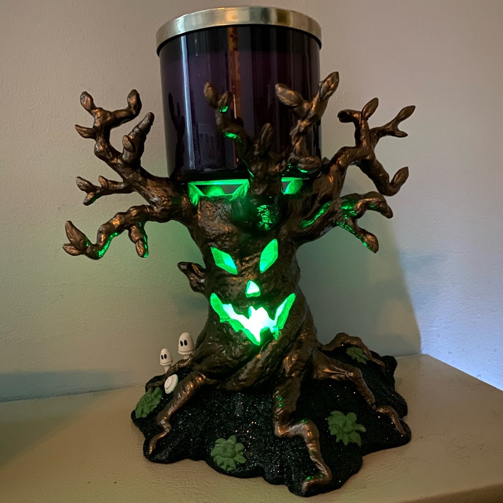 Bath and body works monster tree halloween candle holder Bbw